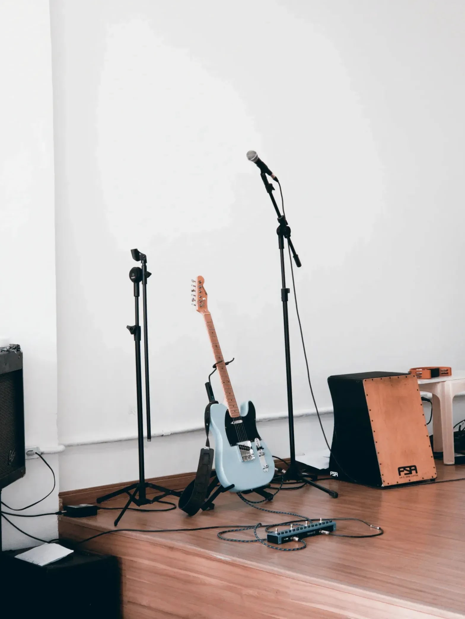 Estudio de grabación para baterías y guitarras con microfonía de alta gama en vaxdo.online